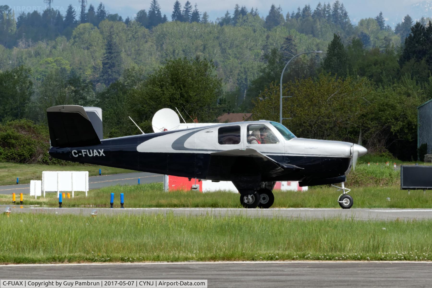 C-FUAX, 1952 Beech C35 Bonanza C/N D-3381, Departing