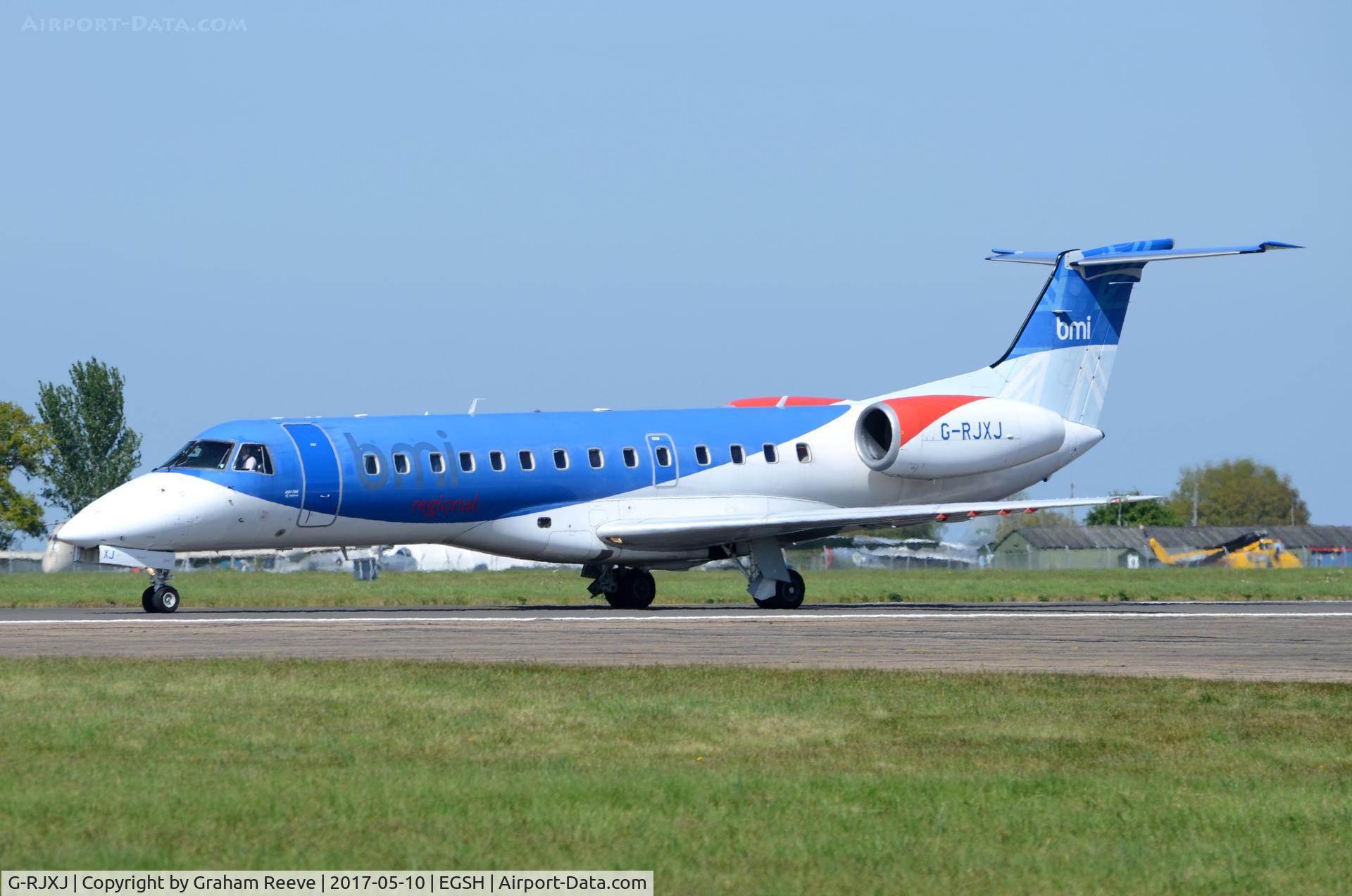 G-RJXJ, 2001 Embraer ERJ-135ER (EMB-135ER) C/N 145473, About to depart from Norwich.
