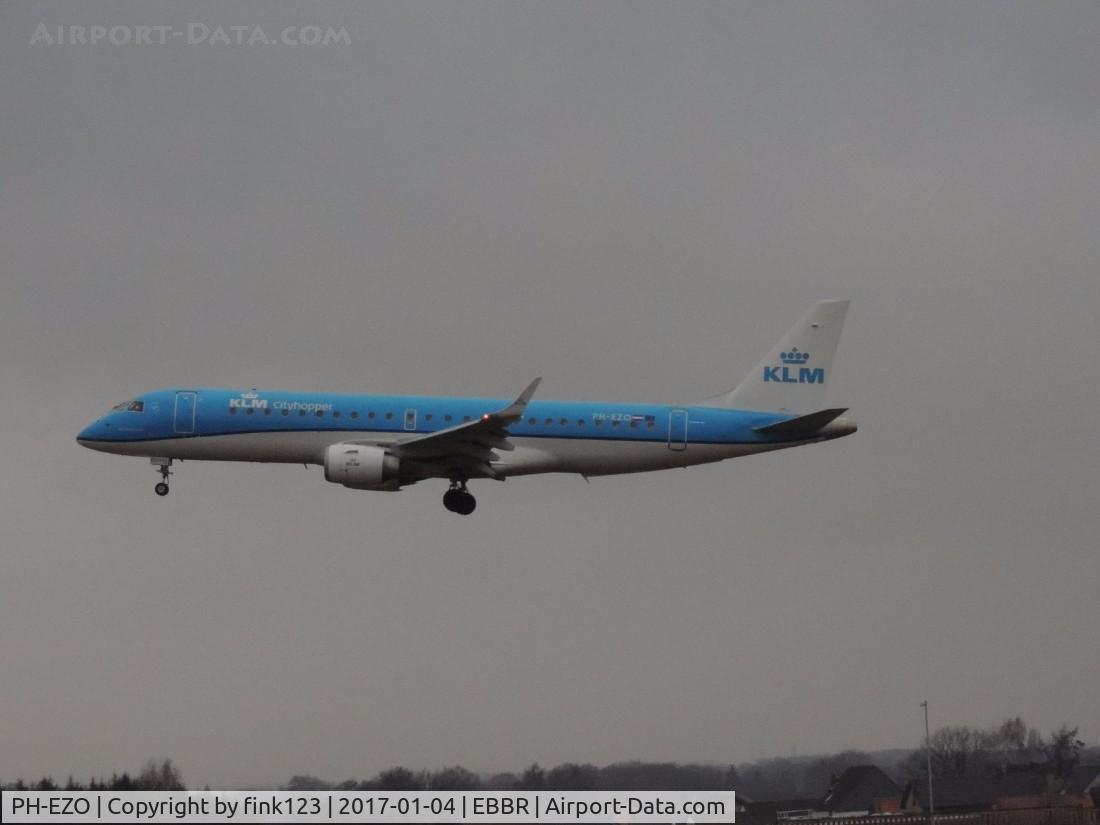 PH-EZO, 2010 Embraer 190LR (ERJ-190-100LR) C/N 19000345, KLM EMBREAR ON FINAL