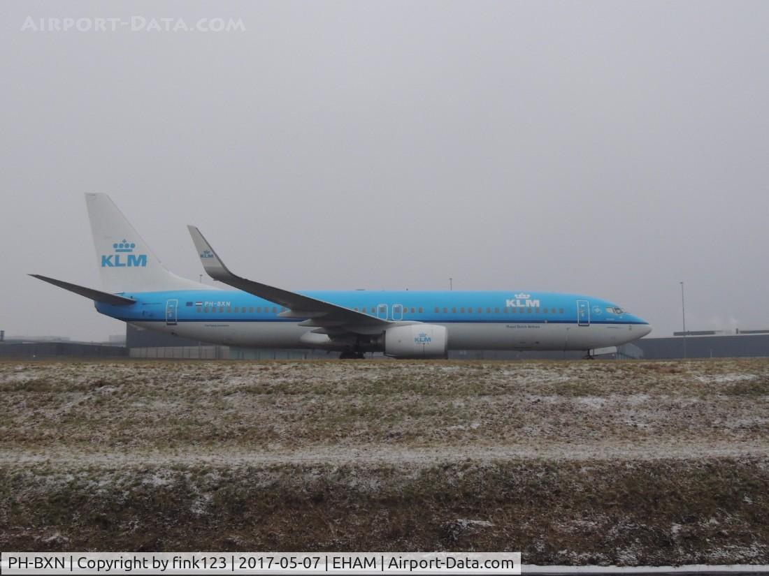 PH-BXN, 2000 Boeing 737-8K2 C/N 30356, KLM 737 OVER QUEBEC