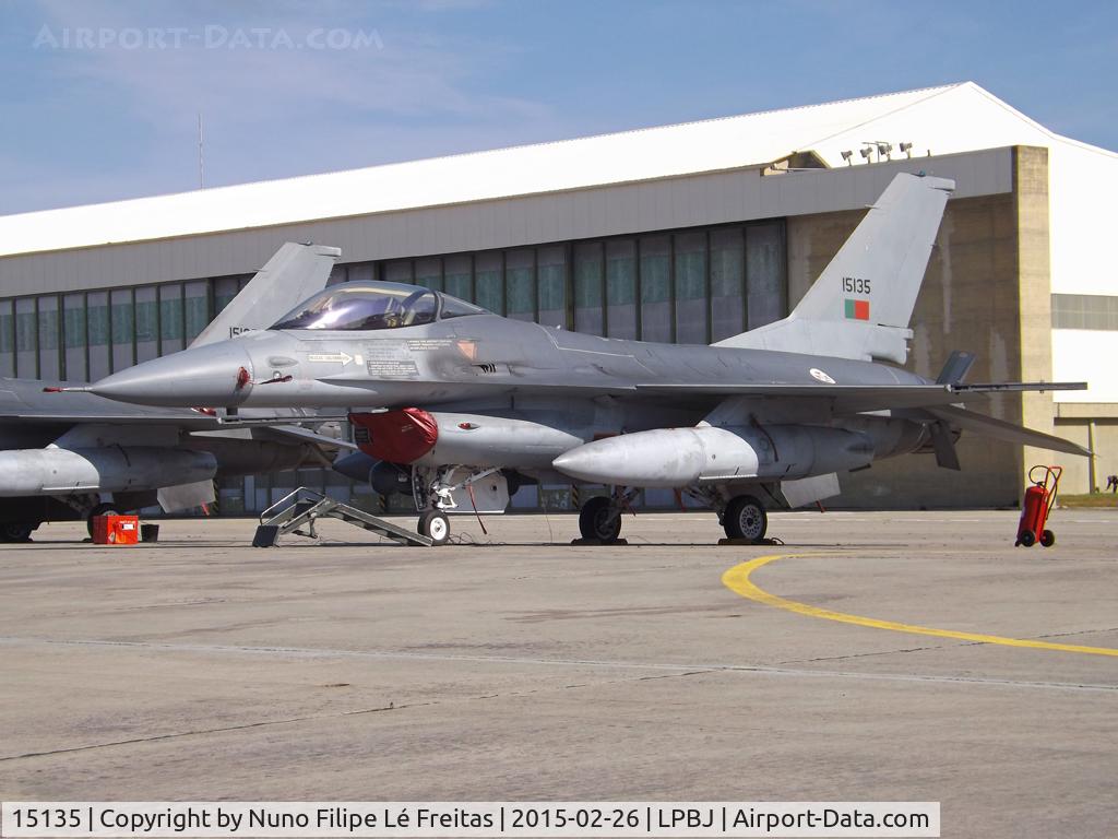 15135, General Dynamics F-16AM Fighting Falcon C/N 61-633/M17-19, Static display.