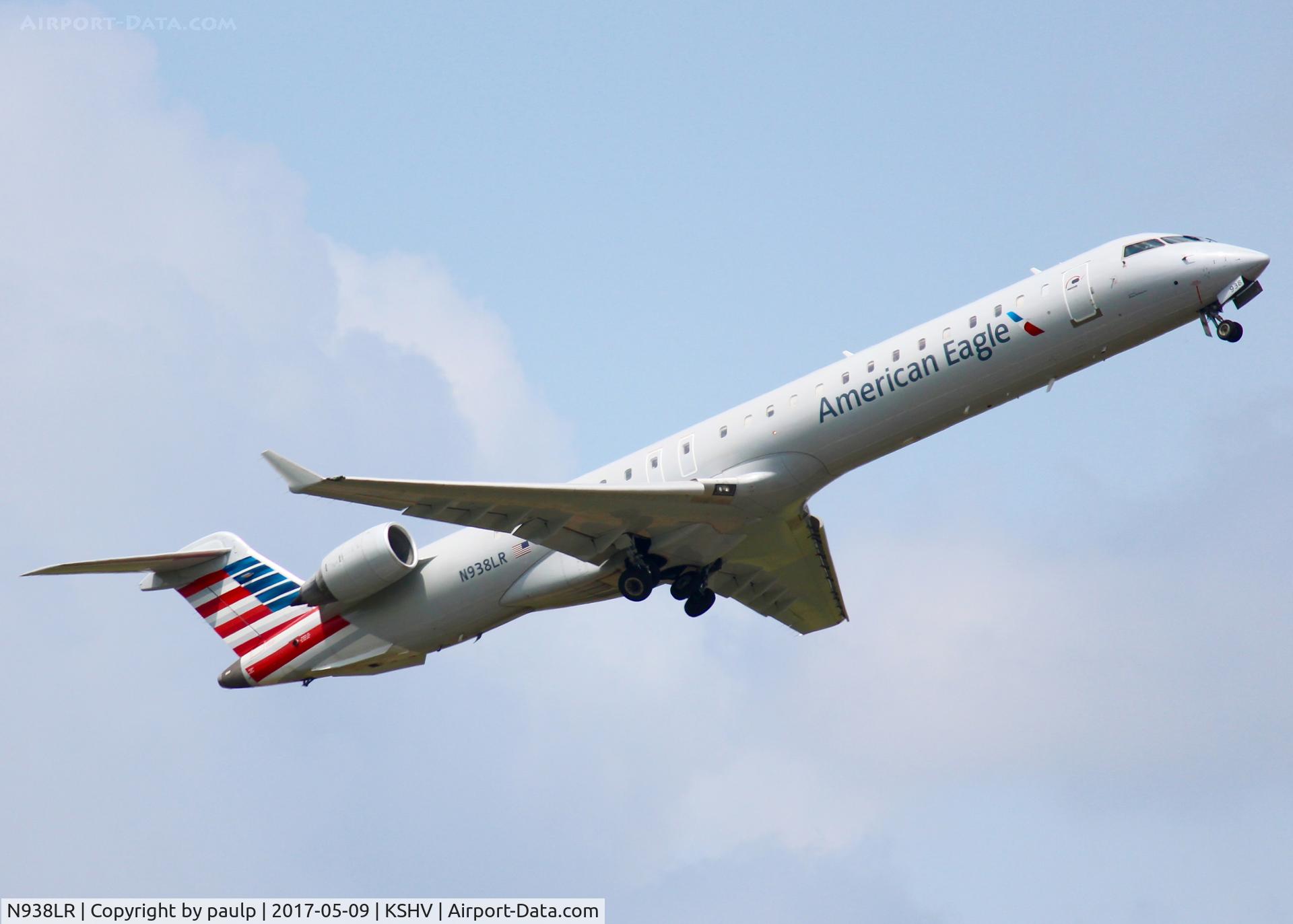 N938LR, 2005 Bombardier CRJ-900ER (CL-600-2D24) C/N 15038, At Shreveport Regional.