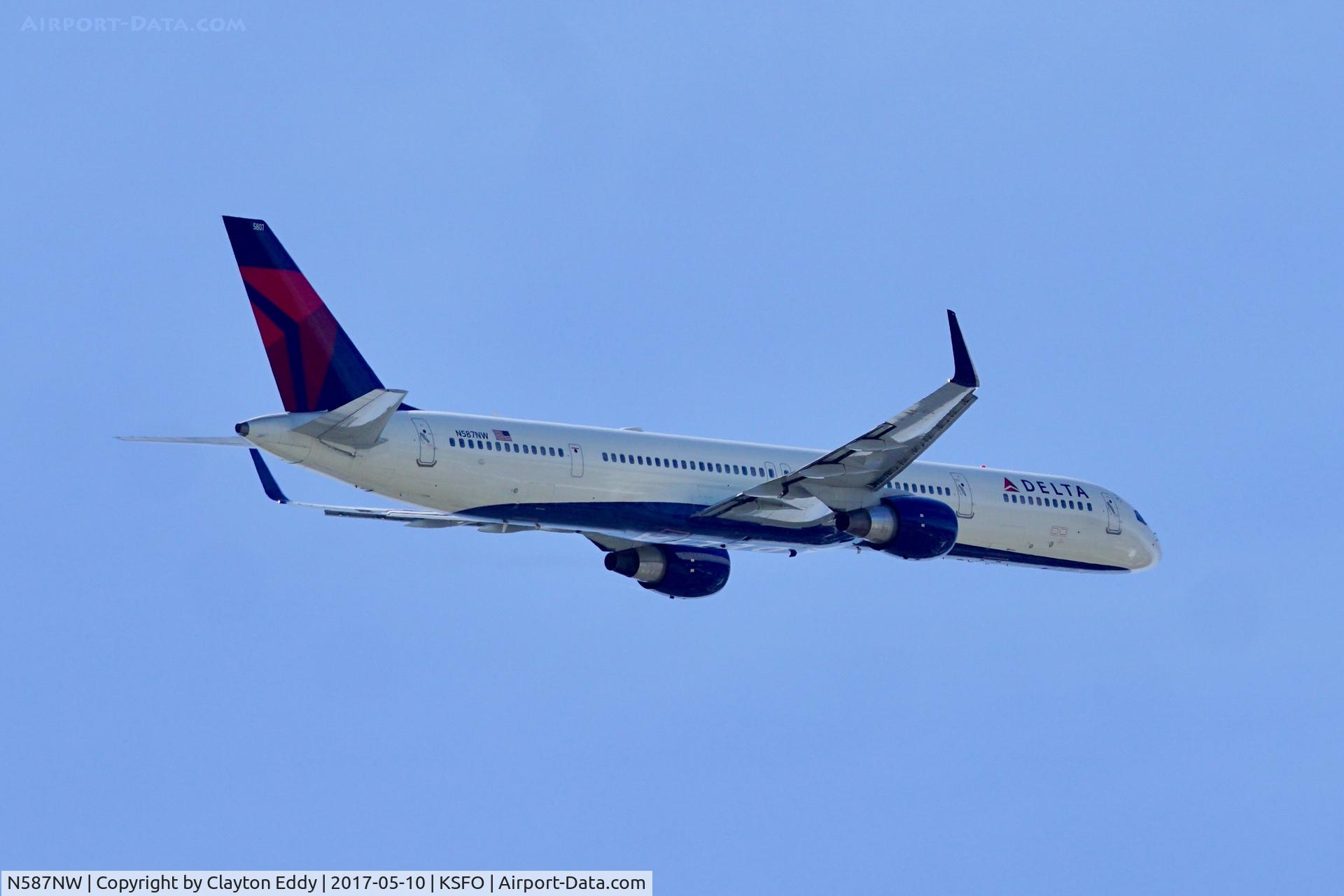 N587NW, 2002 Boeing 757-351 C/N 32986, SFO 2017