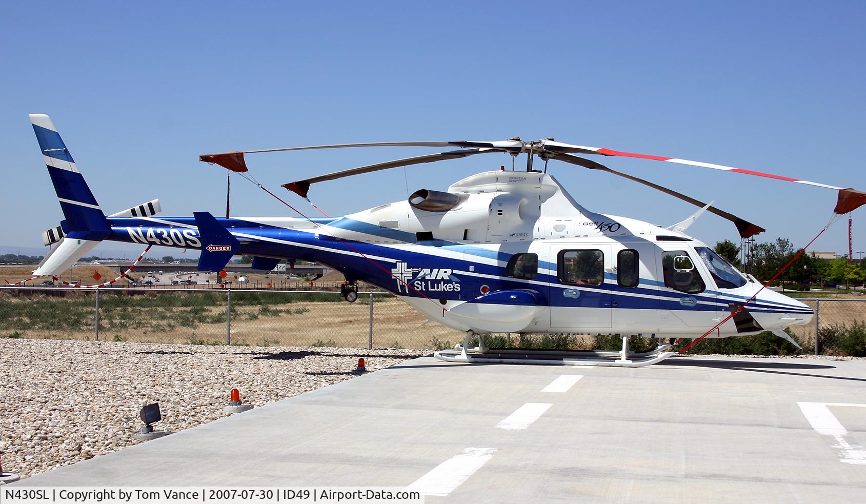 N430SL, 1997 Bell 430 C/N 49025, St Lukes Hospital helipad & ready room area.