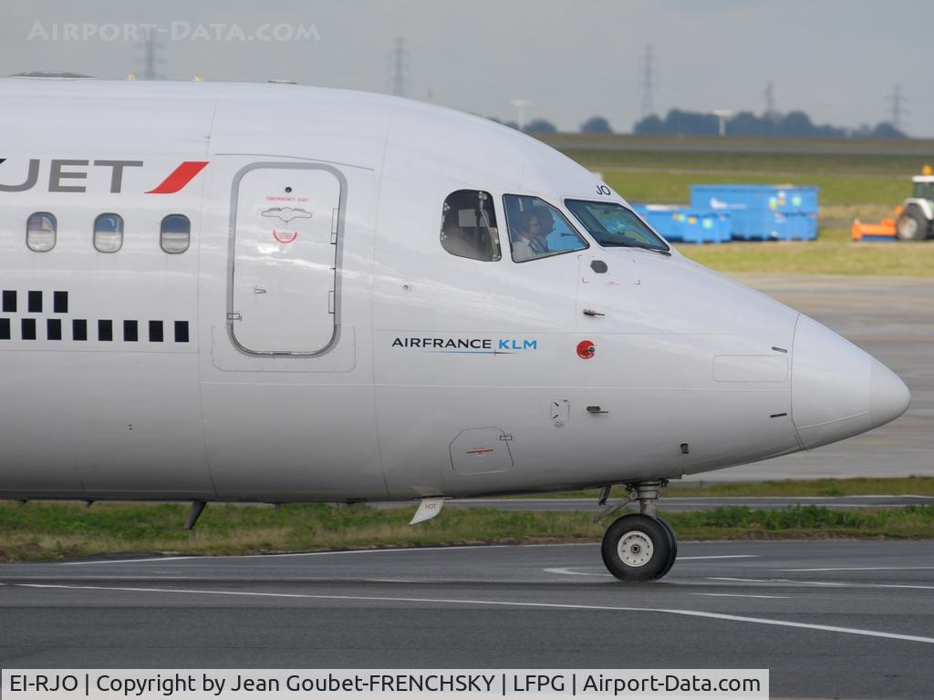 EI-RJO, 1999 British Aerospace Avro 146-RJ85A C/N E2352, CityJet at CDG terminal 1