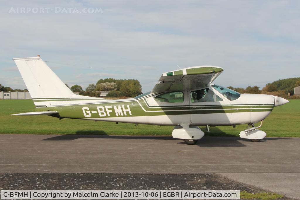 G-BFMH, 1973 Cessna 177B Cardinal C/N 17702034, Cessna 177B Cardinal at Breighton Airfield. October 6th 2013.