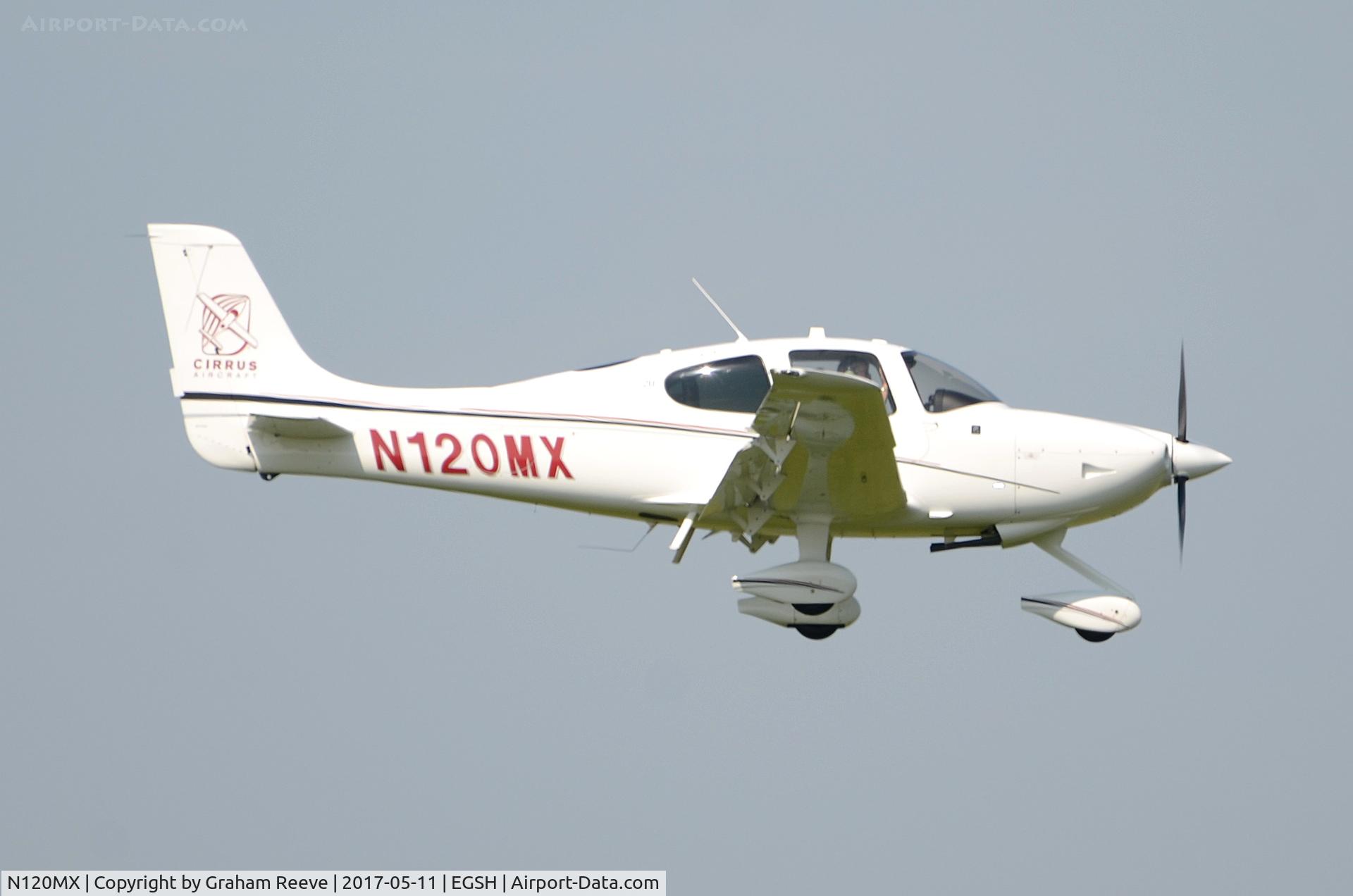 N120MX, 2015 Cirrus SR20 C/N 2281, Landing at Norwich.