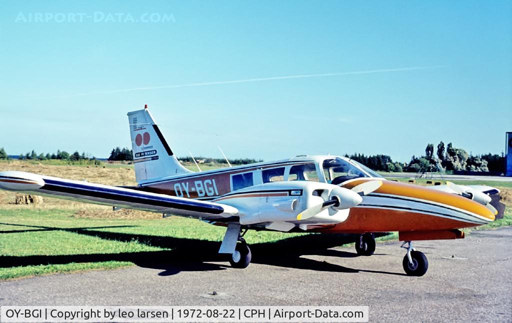 OY-BGI, 1972 Piper PA-34-200 C/N 34-7250260, Copenhagen 22.8.1972