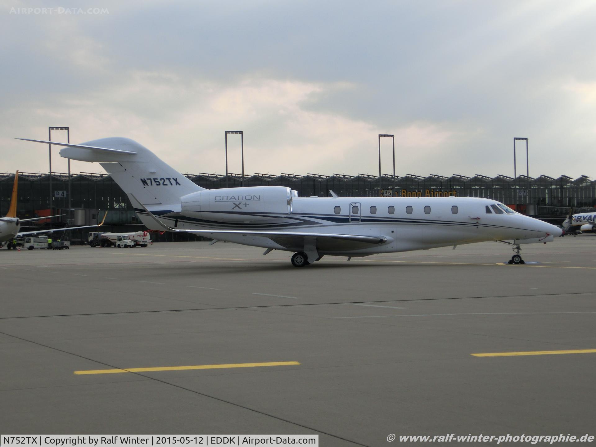 N752TX, 2014 Cessna 750 + Citation X C/N 750-0511, Cessna 750 Citatio X+ - Textron Inc. Providence - 750-0511 - N752TX - 12.05.2015 - CGN