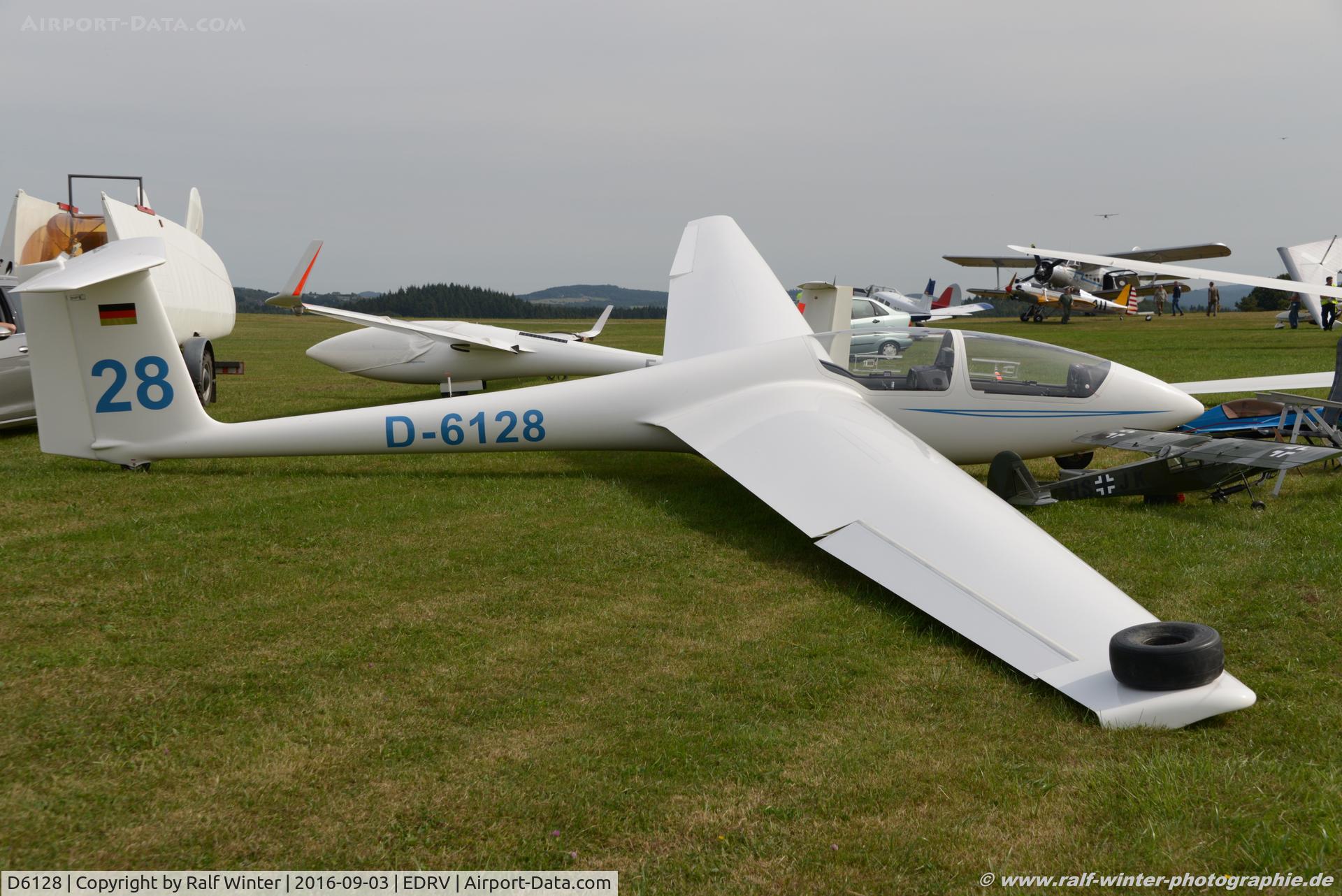 D6128, Schleicher ASK-21 C/N 21085, Schleicher ASK-21 - Private - 21085 - D6128 - 03.09.2016 - EDRV
