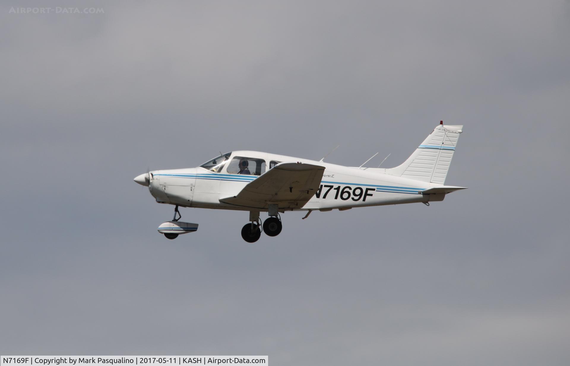 N7169F, 1976 Piper PA-28-151 Cherokee Warrior C/N 28-7715200, Piper PA-28-151