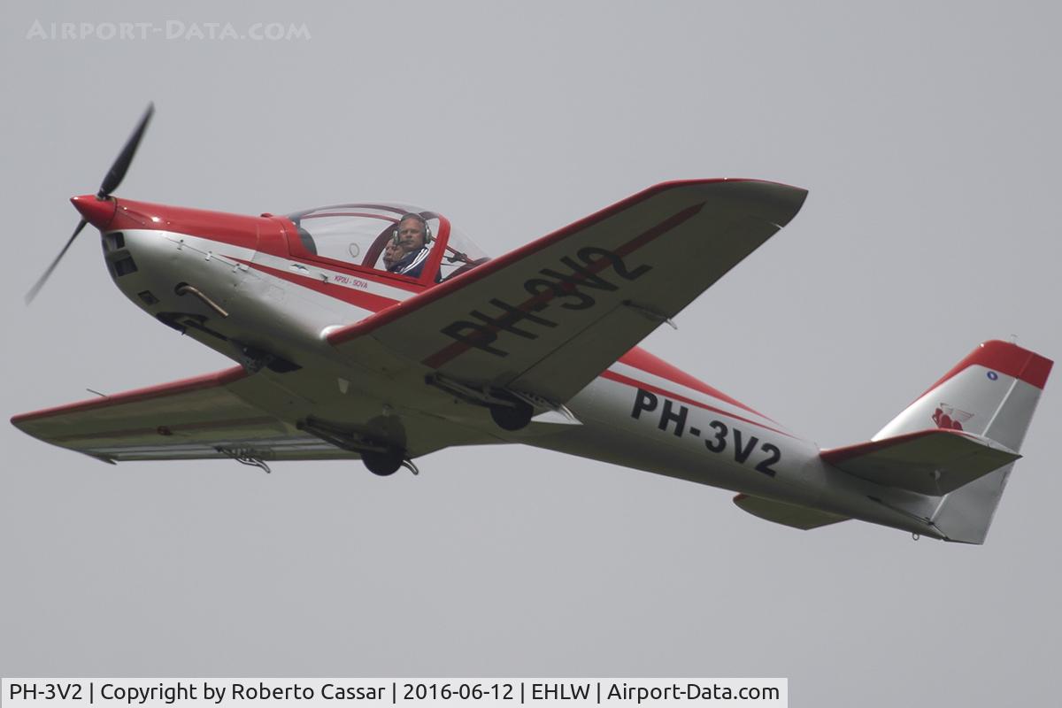 PH-3V2, Kappa KP-2UR Sova C/N 6879H/2002, Luchtmahdagen 2016