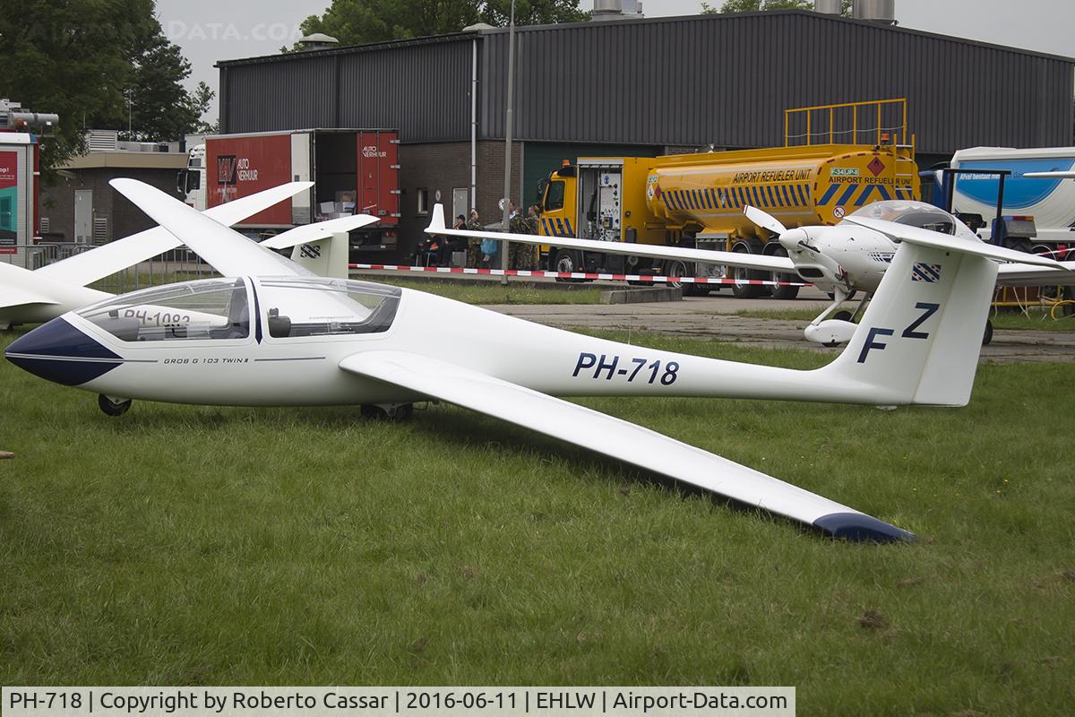 PH-718, 1982 Grob G-103 Twin Astir C/N 3696, Luchtmahdagen 2016