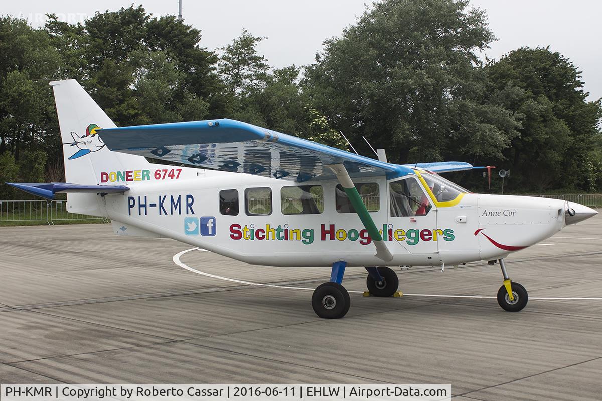 PH-KMR, 2005 Gippsland GA-8 Airvan C/N GA8-05-084, Luchtmahdagen 2016