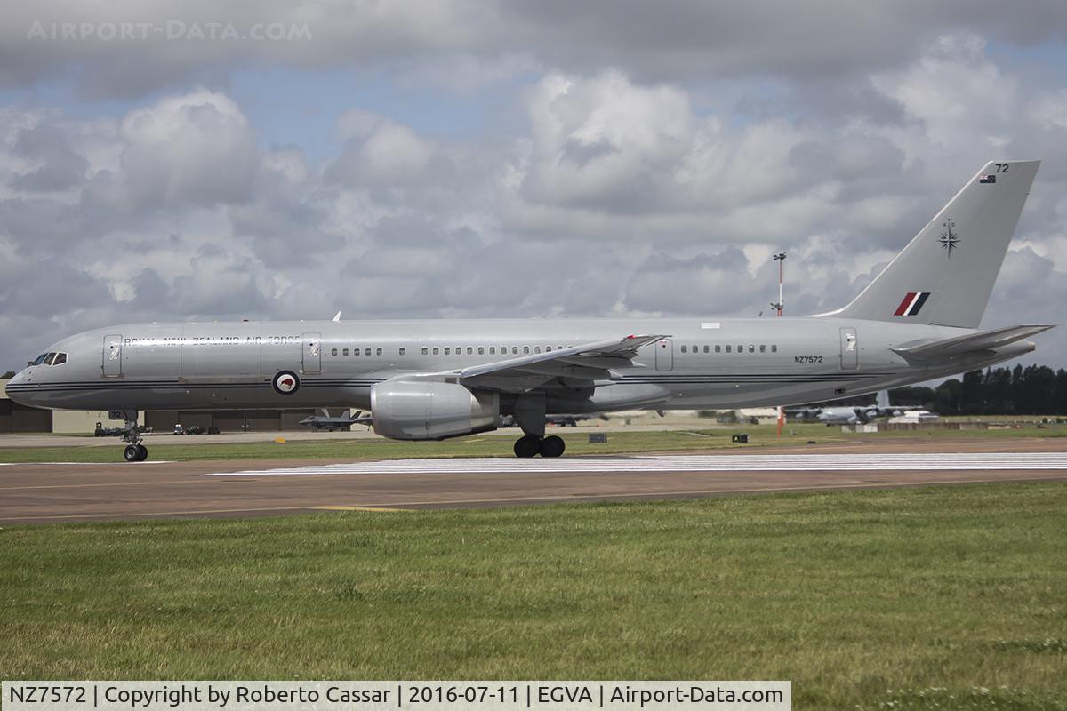 NZ7572, 1993 Boeing 757-2K2 C/N 26634, RIAT 2016