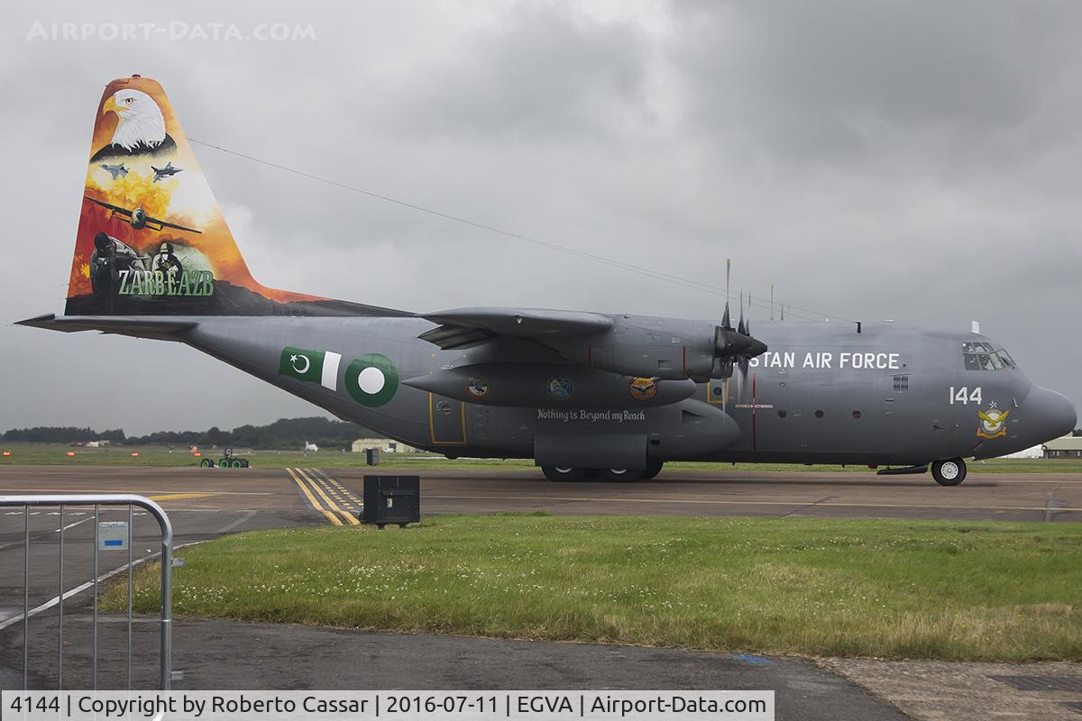 64144, 1966 Lockheed L-100-382B-4C Hercules C/N 382-4144, RIAT 2016