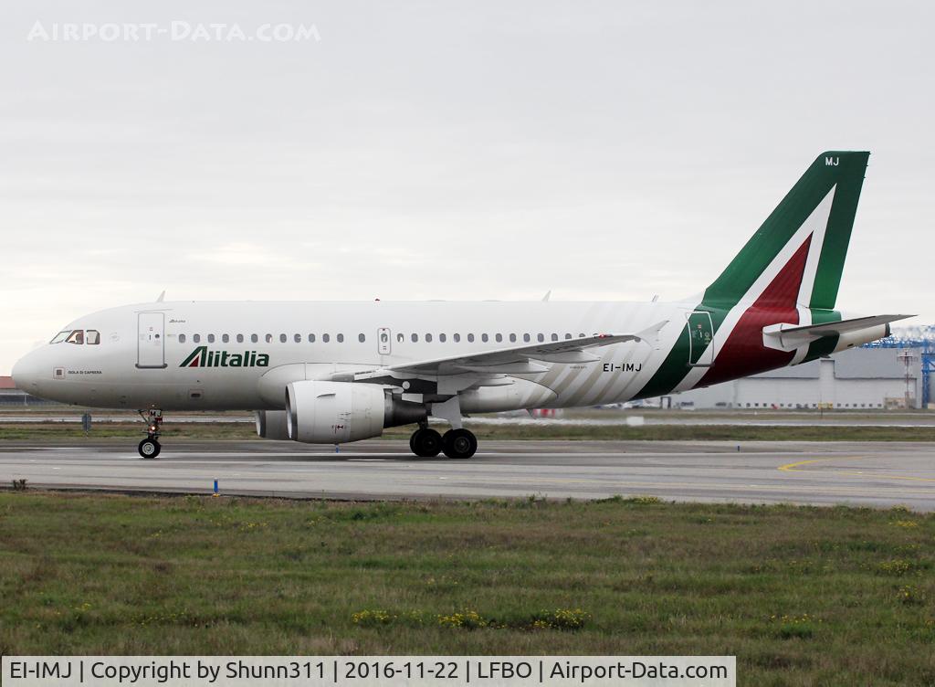 EI-IMJ, 2002 Airbus A319-112 C/N 1779, Taxiing to the Terminal in new c/s