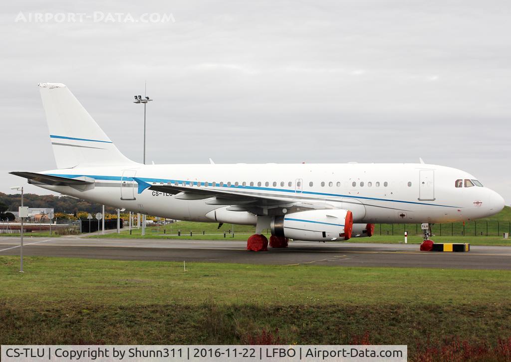 CS-TLU, 2000 Airbus ACJ319 (A319-133/CJ) C/N 1256, Parked...