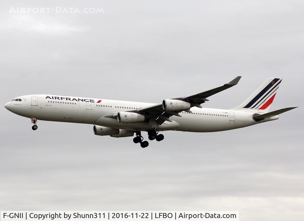 F-GNII, 2001 Airbus A340-313X C/N 399, Landing rwy 32L in new c/s