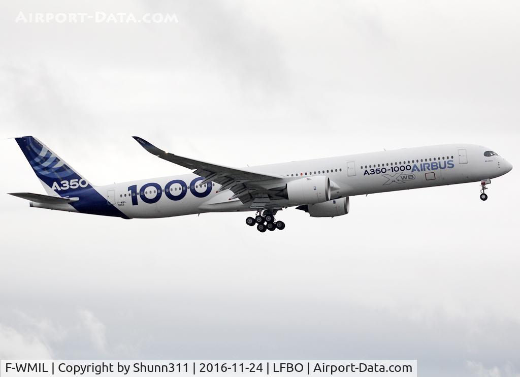 F-WMIL, 2016 Airbus A350-1041 C/N 059, C/n 0059 - On take off for his first flight...