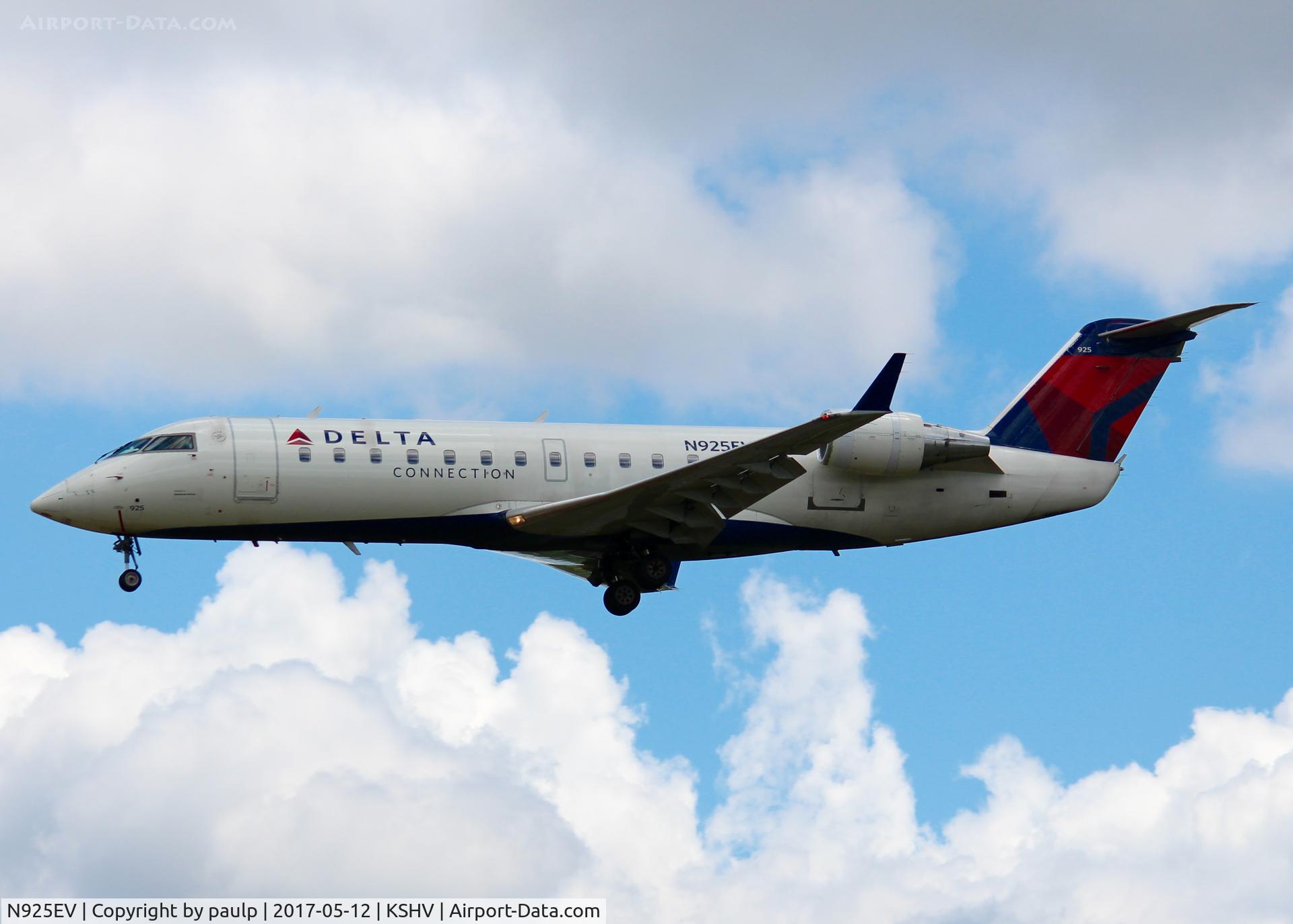 N925EV, 2003 Bombardier CRJ-200ER (CL-600-2B19) C/N 7831, At Shreveport Regional.