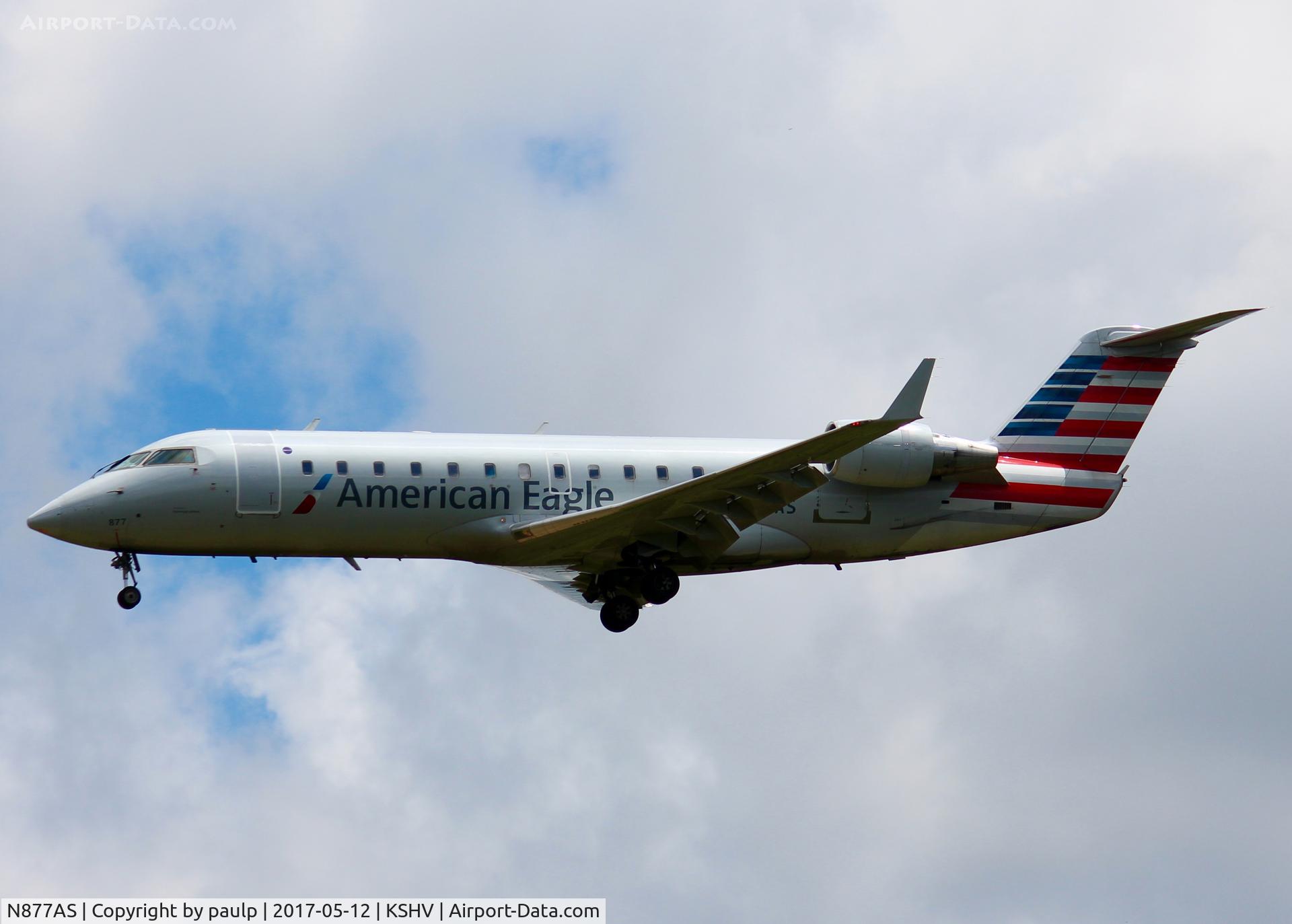 N877AS, 2001 Bombardier CRJ-200ER (CL-600-2B19) C/N 7579, At Shreveport Regional.