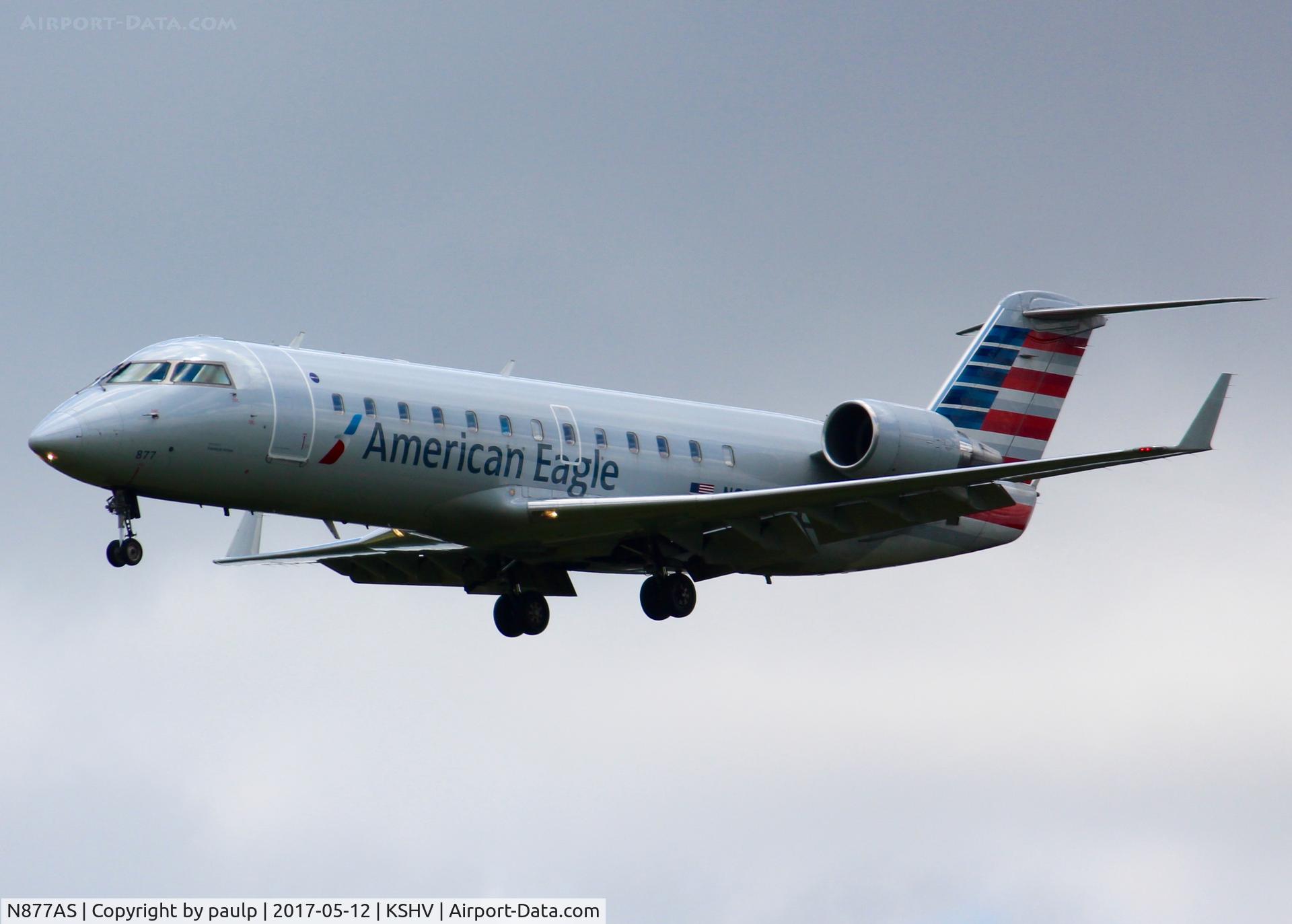 N877AS, 2001 Bombardier CRJ-200ER (CL-600-2B19) C/N 7579, At Shreveport Regional.