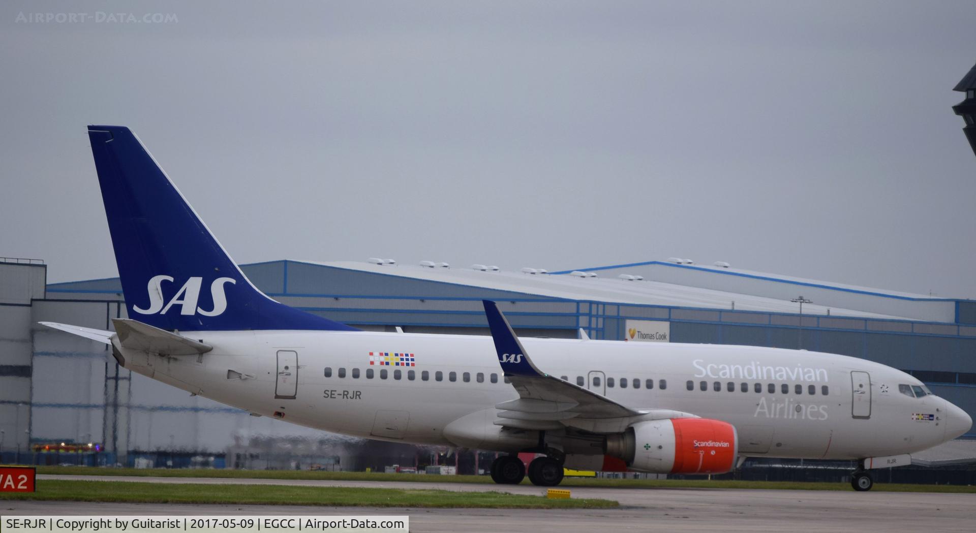 SE-RJR, 2004 Boeing 737-76N C/N 33420, At Manchester
