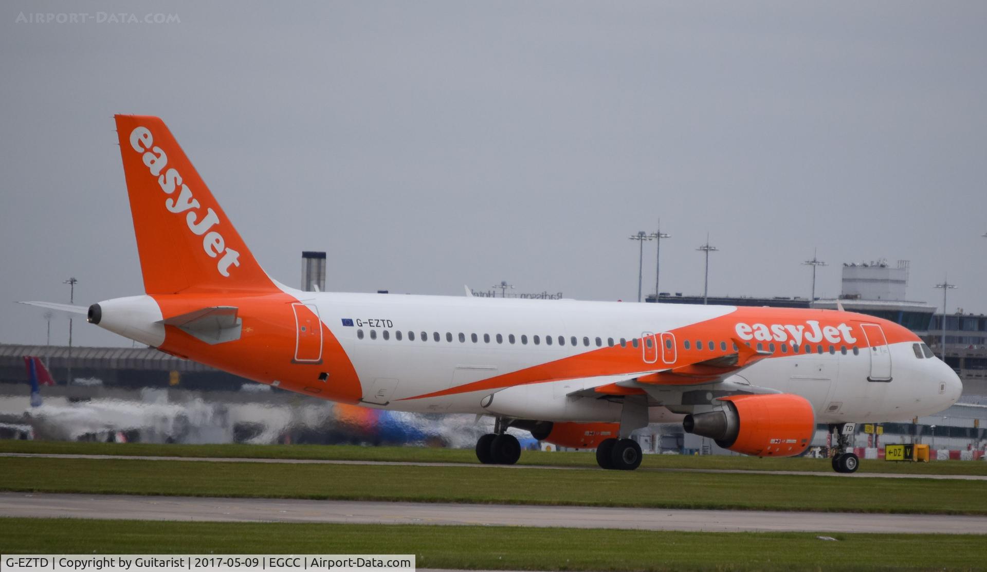 G-EZTD, 2009 Airbus A320-214 C/N 3909, At Manchester