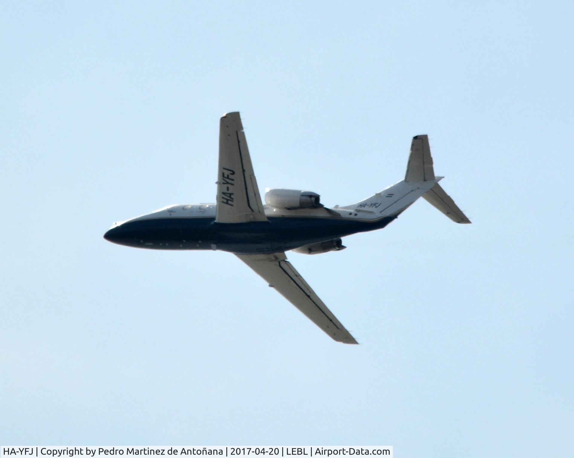 HA-YFJ, 1999 Raytheon Beechjet 400A C/N RK-254, El Prat  -  Barcelona  -  España