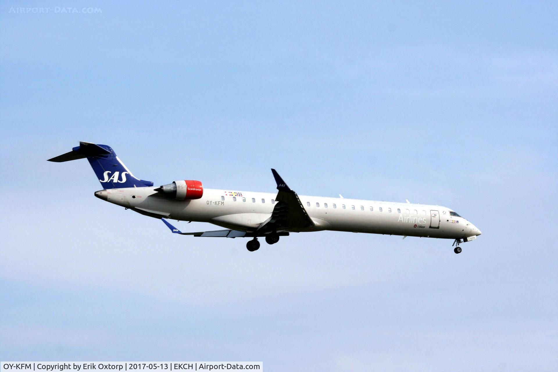 OY-KFM, 2010 Bombardier CRJ-900LR (CL-600-2D24) C/N 15250, OY-KFM landing rw 22L
