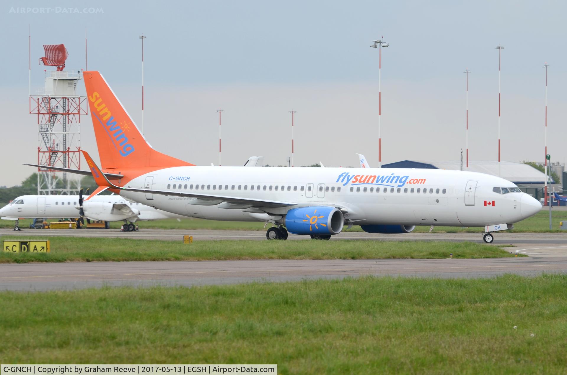 C-GNCH, 2014 Boeing 737-81D C/N 39438, Just landed at Norwich.