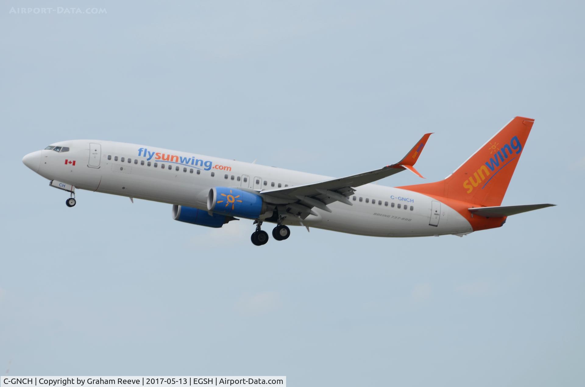 C-GNCH, 2014 Boeing 737-81D C/N 39438, Departing from Norwich.