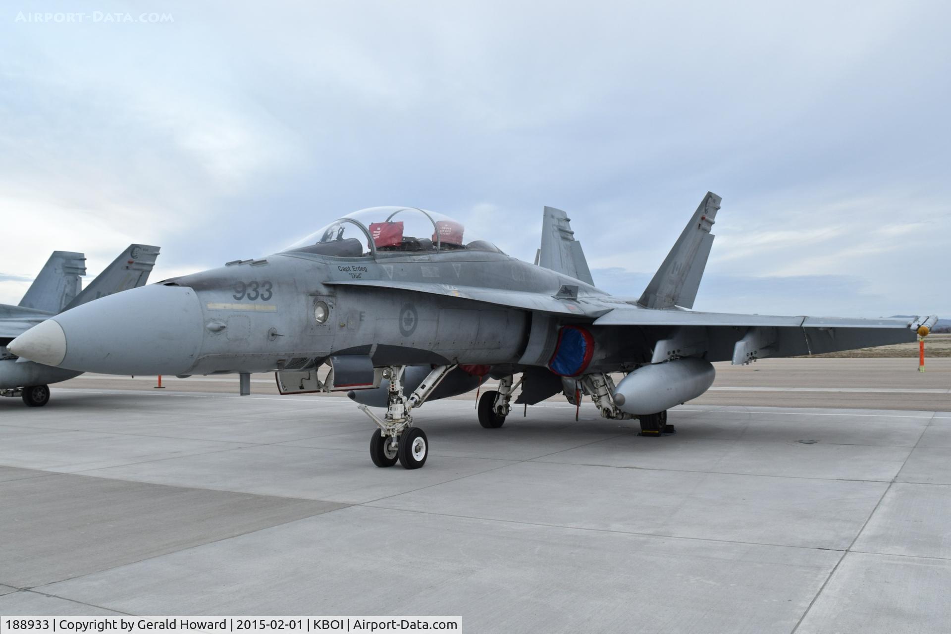 188933, 1988 McDonnell Douglas CF-188B Hornet C/N 711/B104, Parked on the south GA ramp. No 410 Sq. 