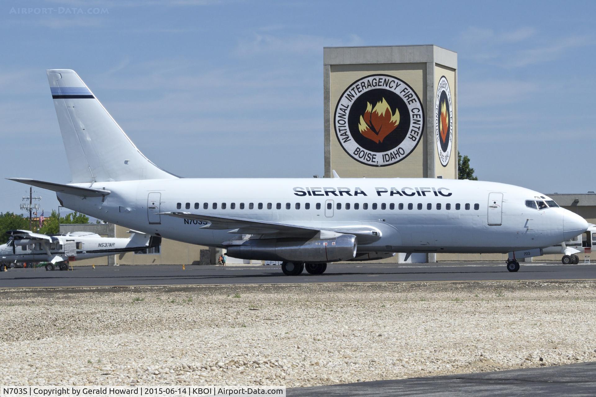 N703S, 1981 Boeing 737-2T4 C/N 22529, Parking on the NIFC ramp.