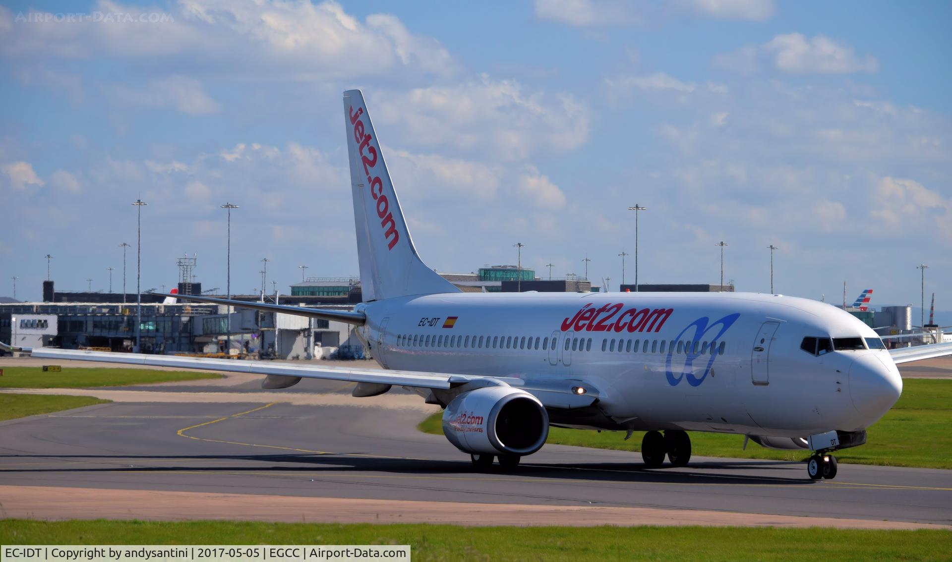 EC-IDT, 2002 Boeing 737-86Q C/N 30281, taxing out for take off