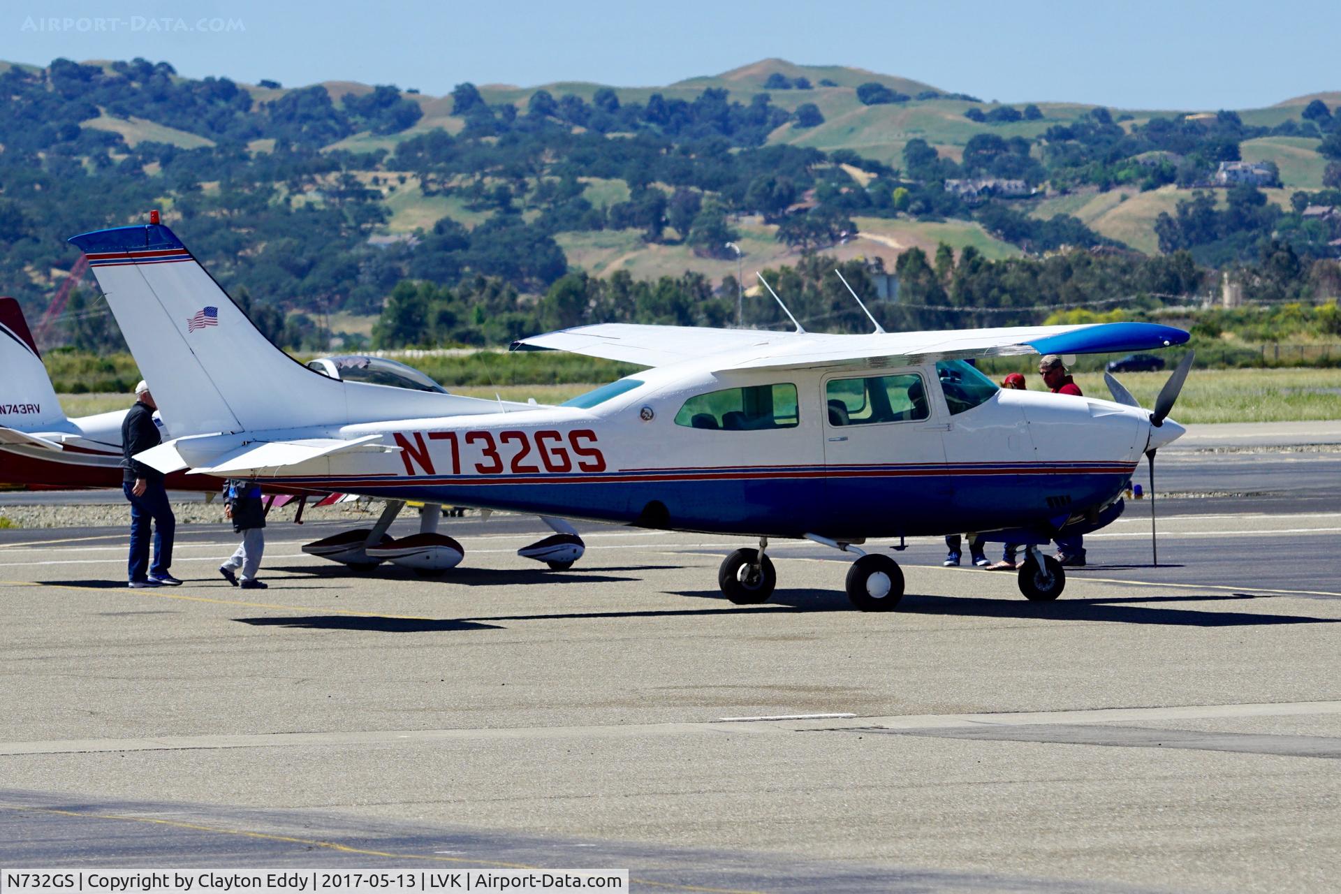 N732GS, 1976 Cessna T210L Turbo Centurion C/N 21061507, Livermore Airport California 2017.