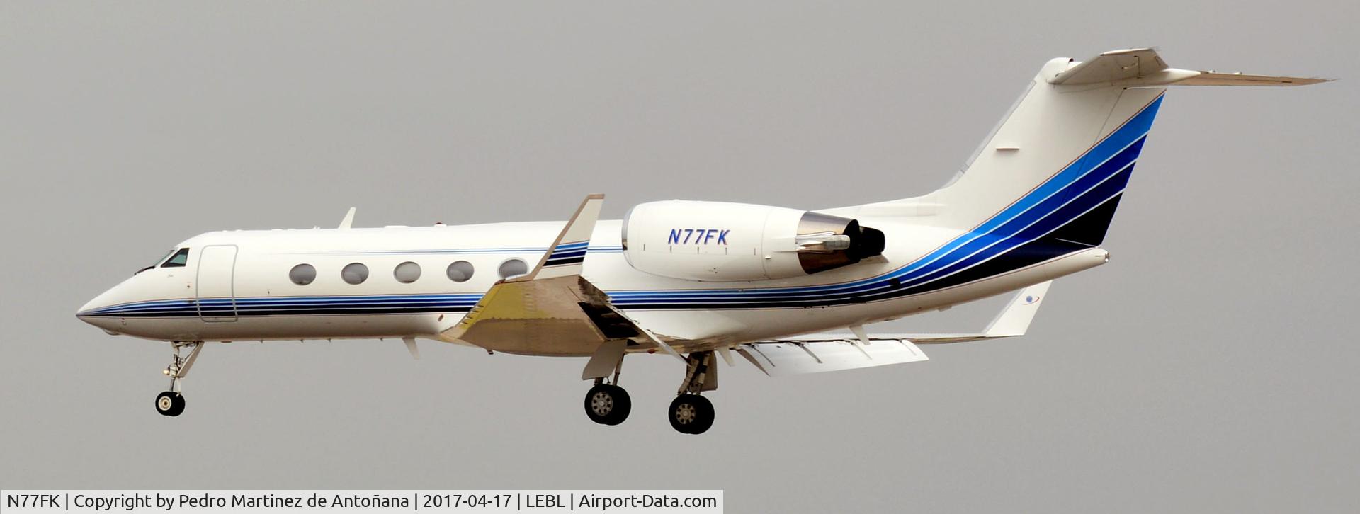 N77FK, 1998 Gulfstream Aerospace G-IV C/N 1357, El Prat  -  Barcelona  -  España