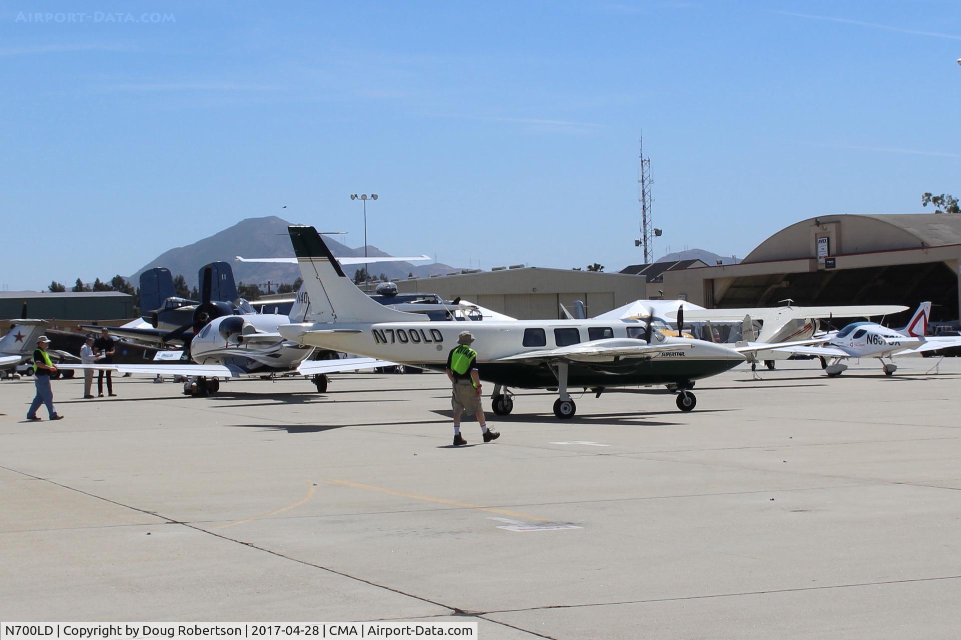 N700LD, 1981 Piper Aerostar 602P C/N 62P90288165051, 1981 Piper (Ted Smith) AEROSTAR 602P, 2 Lycoming TIO-540-AA1A5 290 Hp each, pressurized, 6 seats, taxi with monitors at AOPA FLY-IN