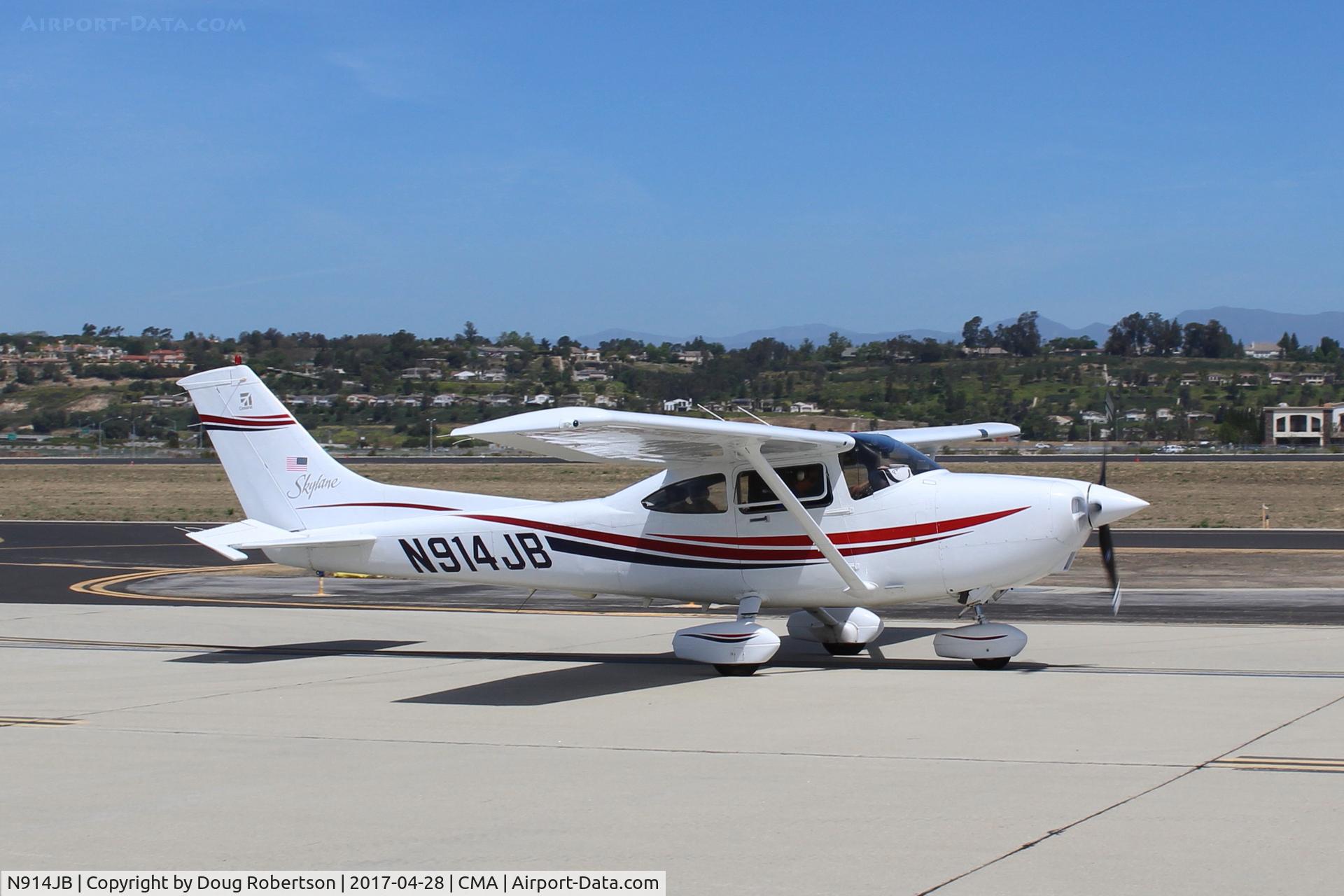N914JB, 2000 Cessna 182S Skylane C/N 18280786, 2000 Cessna 182S SKYLANE, Textron Lycoming IO-540-AB1A5 230 Hp, 3 blade CS prop. Engine change as Cessna & Lycoming both Textron-owned now, taxi to overflow AOPA FLY-IN parking