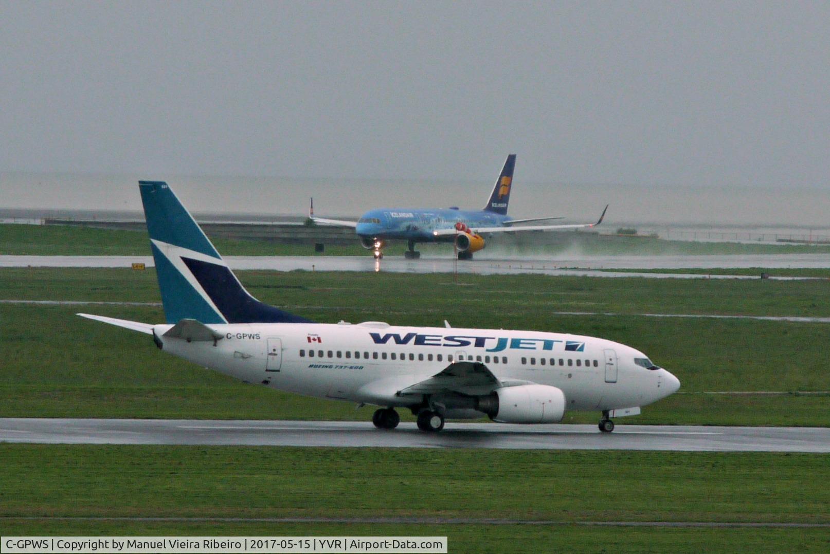 C-GPWS, 2005 Boeing 737-6CT C/N 34284, Departure to YYZ. TF-FIR FI696 to KEF in background