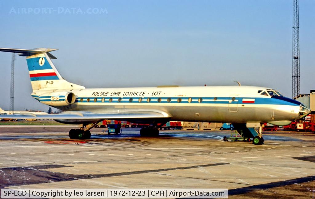 SP-LGD, 1969 Tupolev Tu-134 C/N 9350804, Copenhagen 23.12.1972