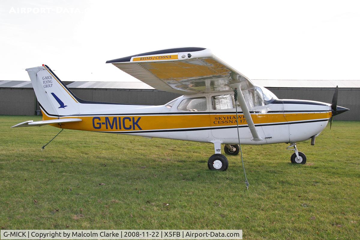 G-MICK, 1977 Reims F172N Skyhawk C/N 1592, Reims F172M at Fishburn Airfield UK. November 22nd 2008.
