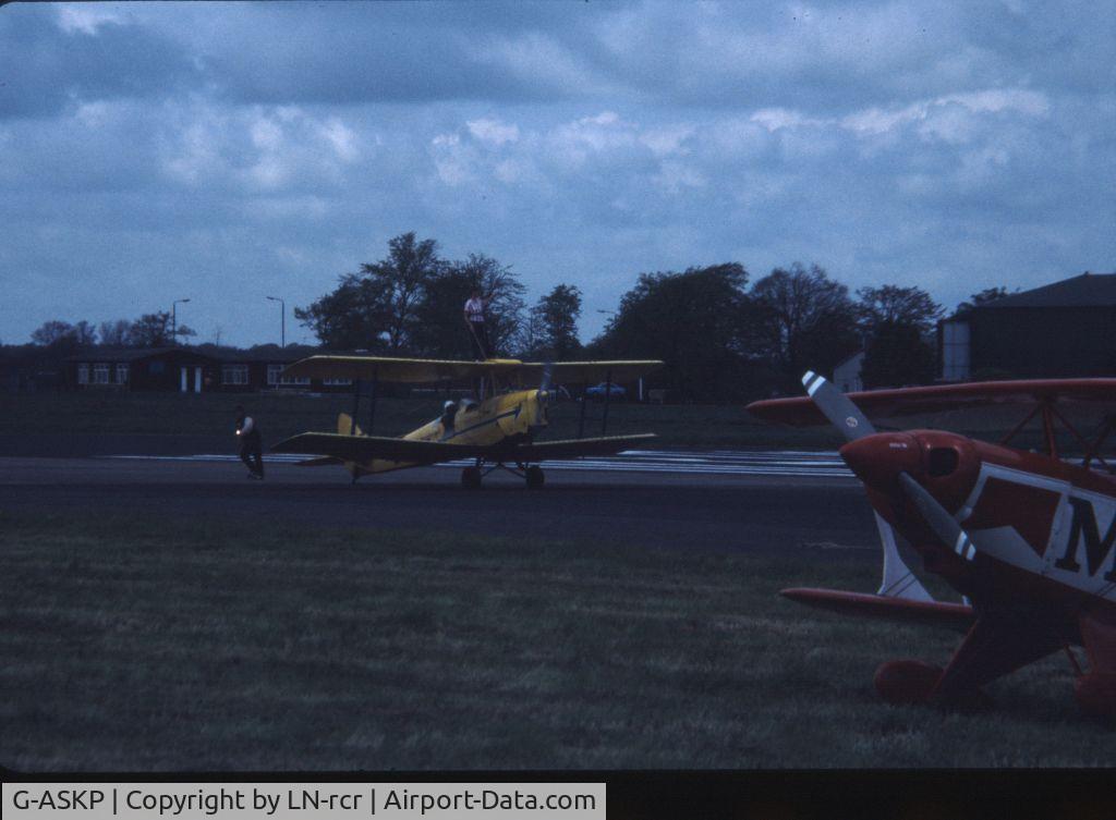 G-ASKP, 1935 De Havilland DH-82A Tiger Moth II C/N 3889, Biggin Hill 1983