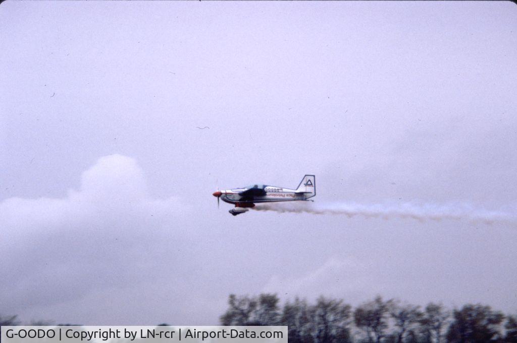 G-OODO, 1982 Stephens Akro 2 C/N RGDW-1, Biggin Hill 1983