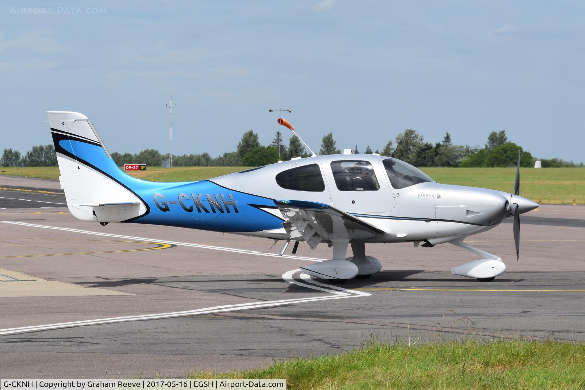 G-CKNH, 2013 Cirrus SR22T C/N 0523, Departing from Norwich.