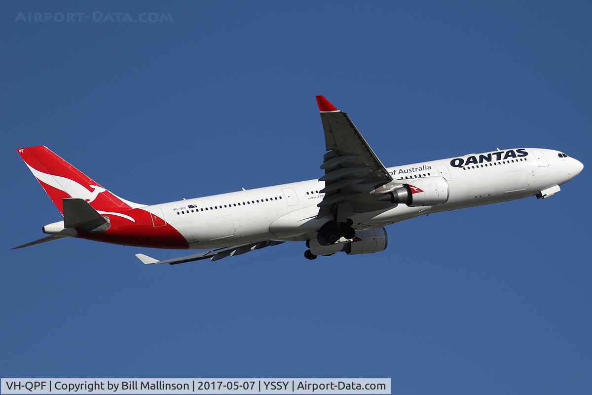 VH-QPF, 2004 Airbus A330-303 C/N 0595, AWAY OFF 34L