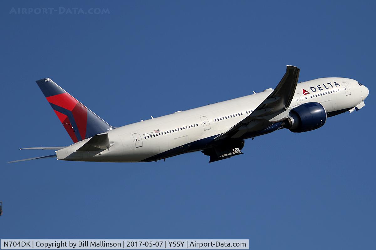 N704DK, 2009 Boeing 777-232/LR C/N 29739, AWAY HOME