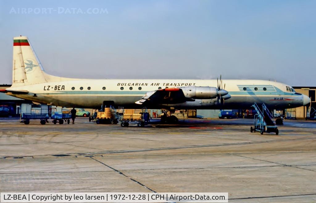 LZ-BEA, 1968 Ilyushin Il-18D C/N 10802, Copenhagen 28.12.1972