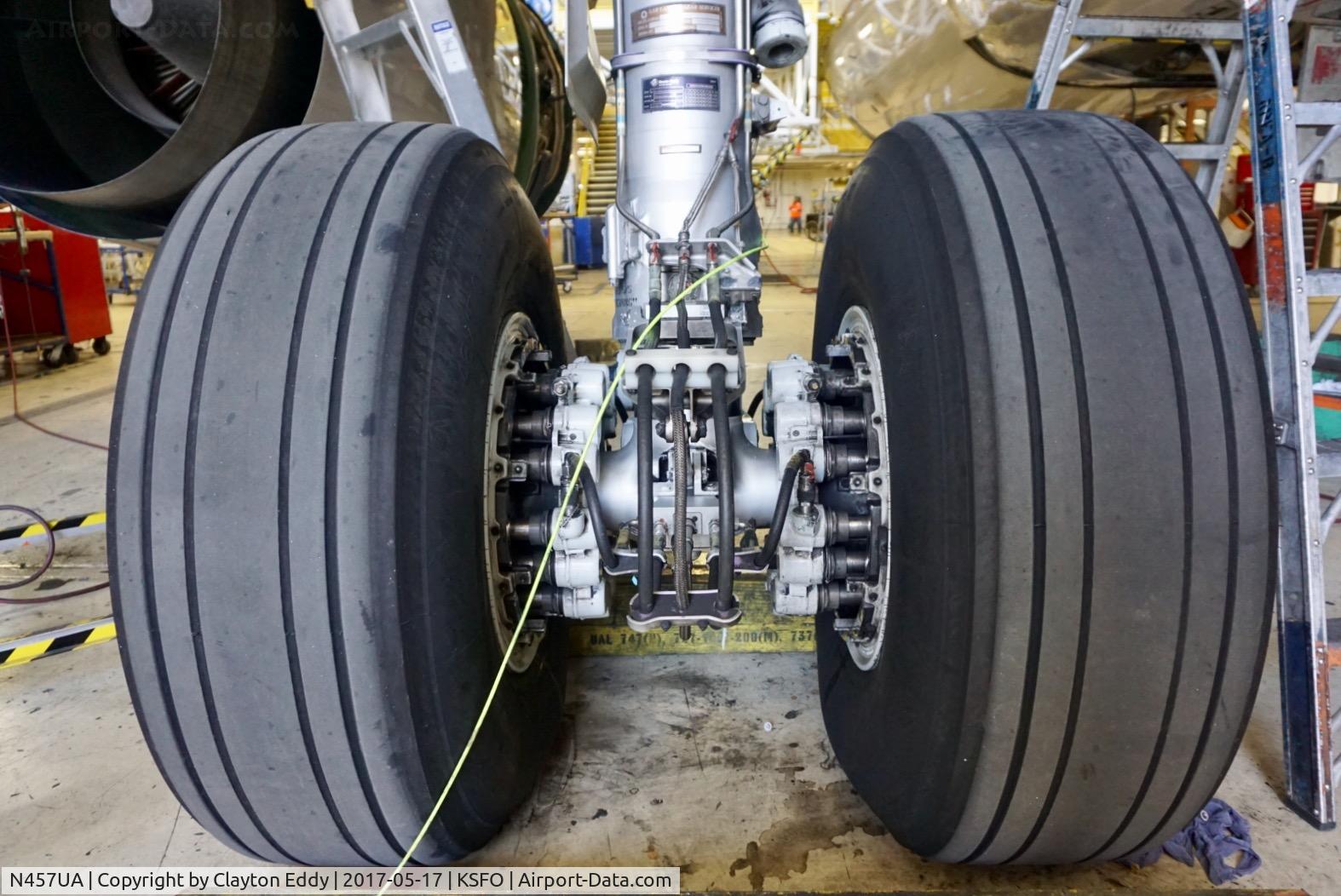 N457UA, 1999 Airbus A320-232 C/N 1146, SFO 2017